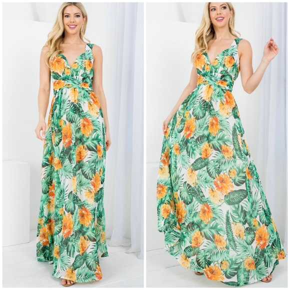 Gorgeous Feminine Chic Tropical Print Maxi Dress - Picture 8 of 9